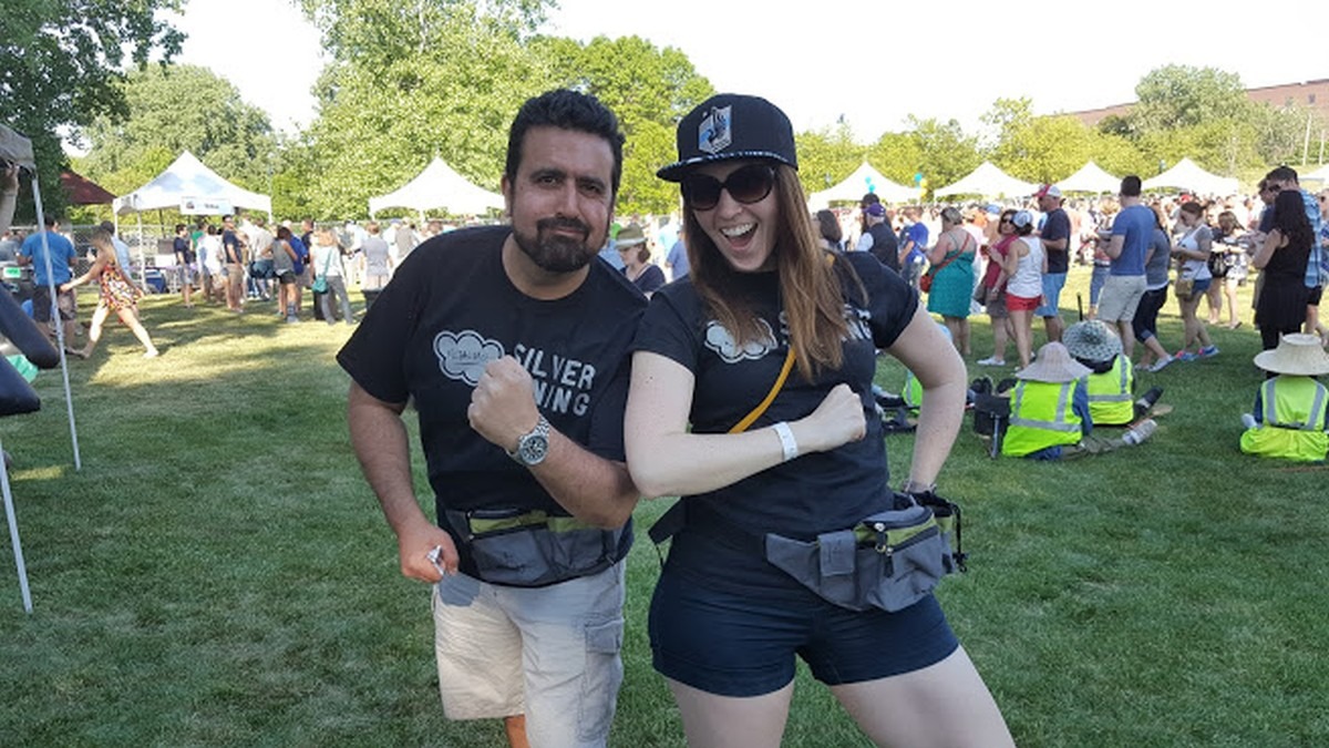 Volunteers At The Twin Cities Burger Battle 2016