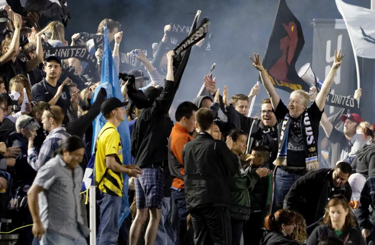 Celebrating 3 points! (Photo: Jeremy Olson)