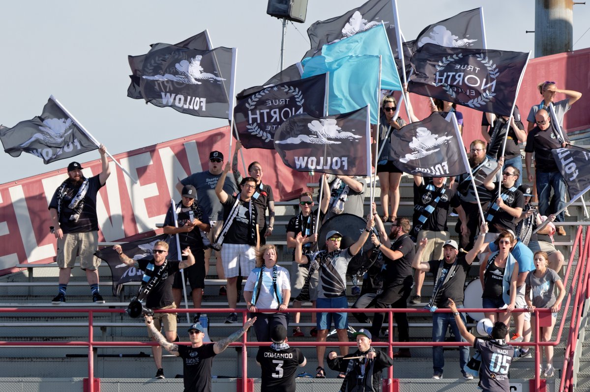 MNUFC supporters at Indy in 2016. (Photo: Jeremy Olson)